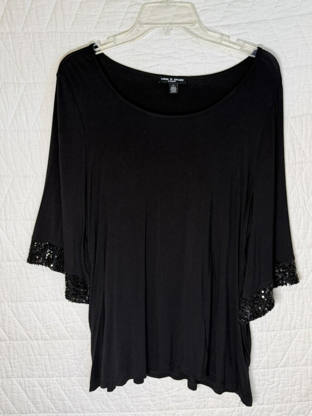 Cable & Gauge black blouse top tunic Womens Sz 2x sequin Sleeve Round Neck